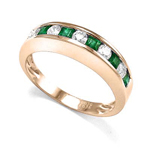 Princess cut emerald round cut Diamond ring 18k